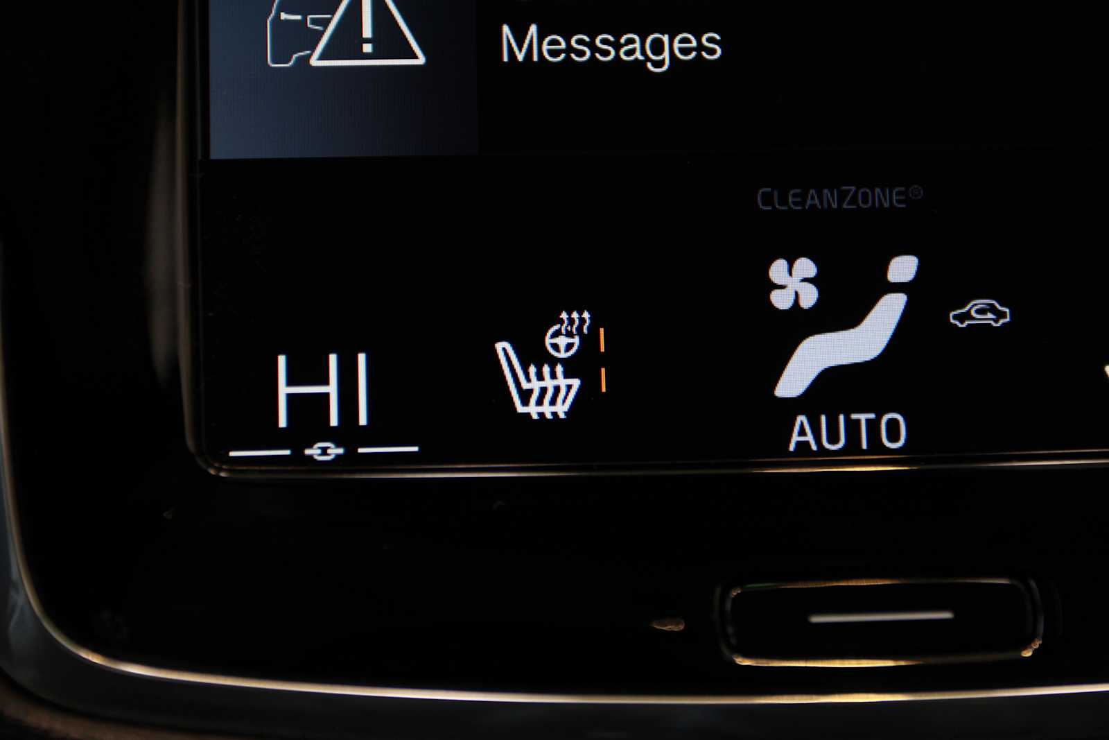 used 2020 Volvo XC90 car, priced at $22,897