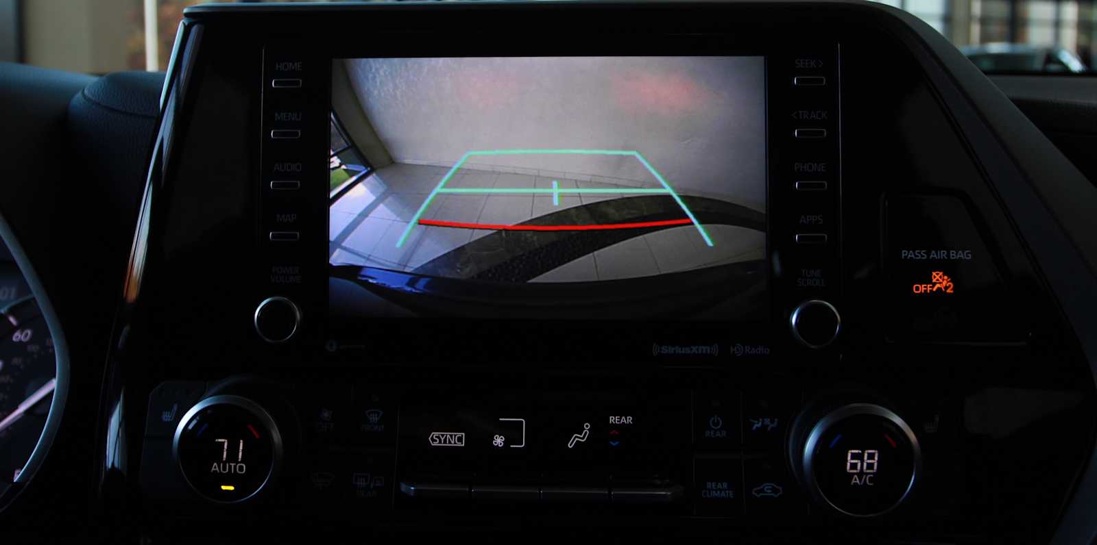 used 2022 Toyota Highlander car, priced at $35,797