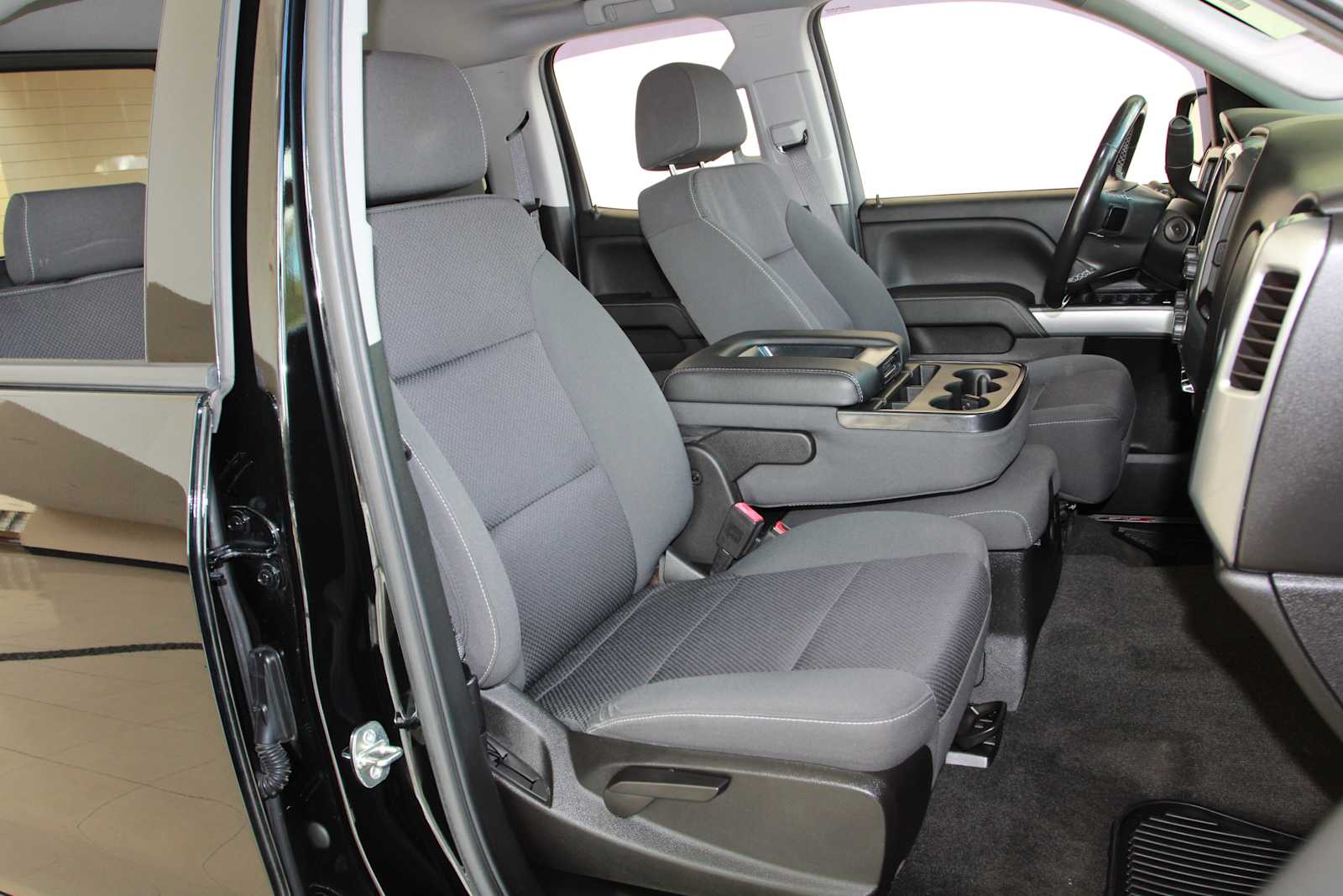 used 2018 Chevrolet Silverado 1500 car, priced at $27,497