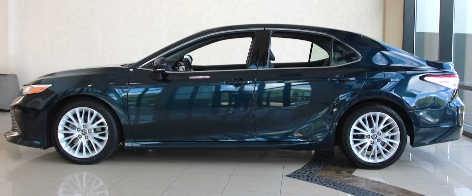 used 2018 Toyota Camry car, priced at $23,097