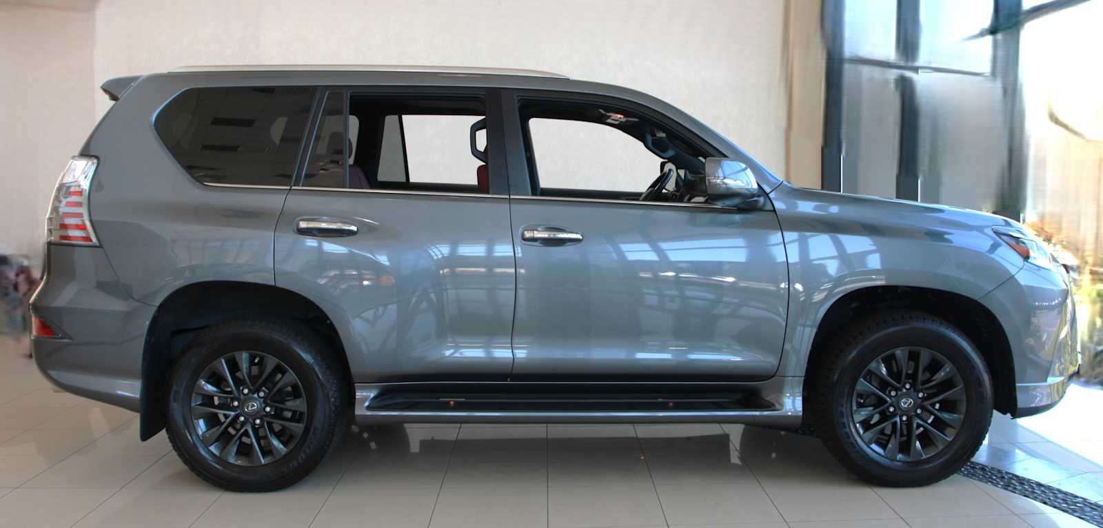used 2023 Lexus GX 460 car, priced at $55,497