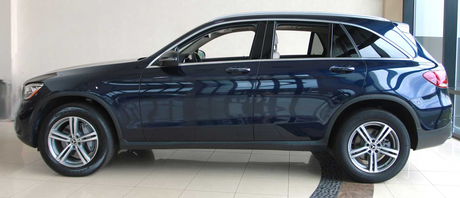 used 2022 Mercedes-Benz GLC 300 car, priced at $34,097