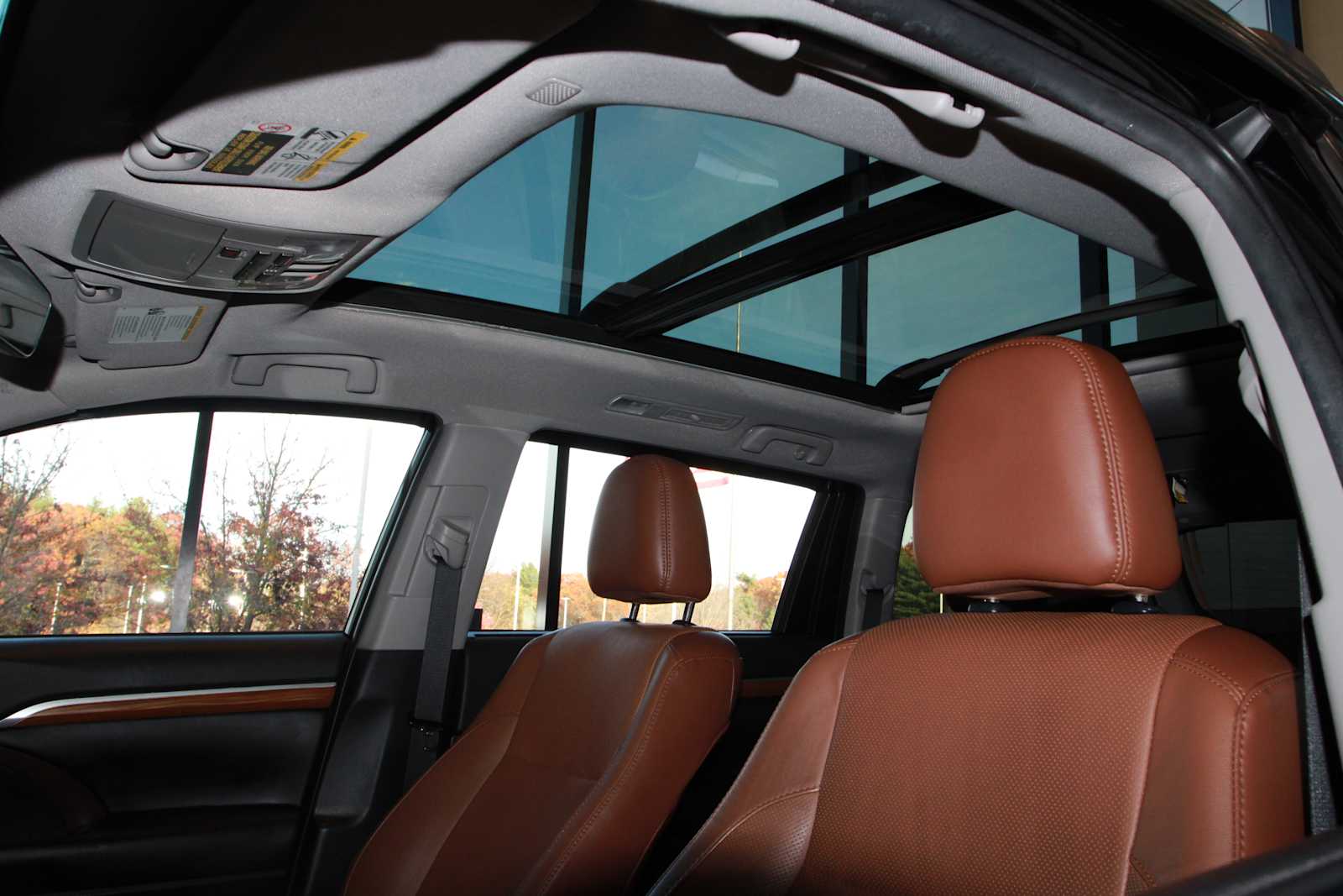 used 2019 Toyota Highlander car, priced at $29,497