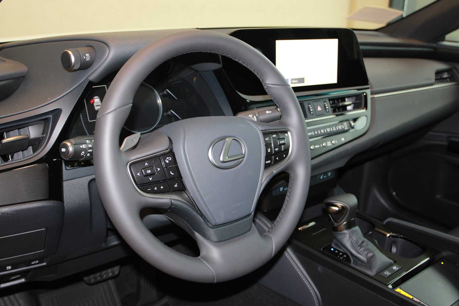 new 2025 Lexus ES 300h car, priced at $50,434