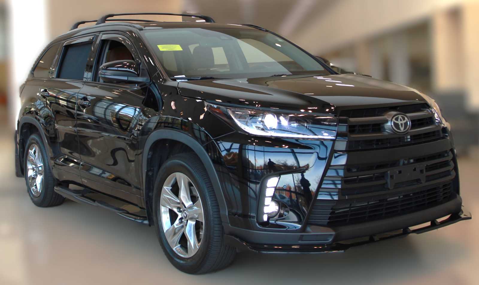 used 2019 Toyota Highlander car, priced at $29,497