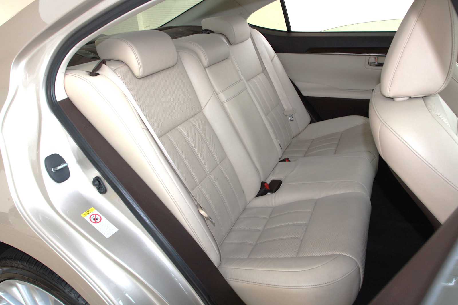 used 2016 Lexus ES 350 car, priced at $15,397