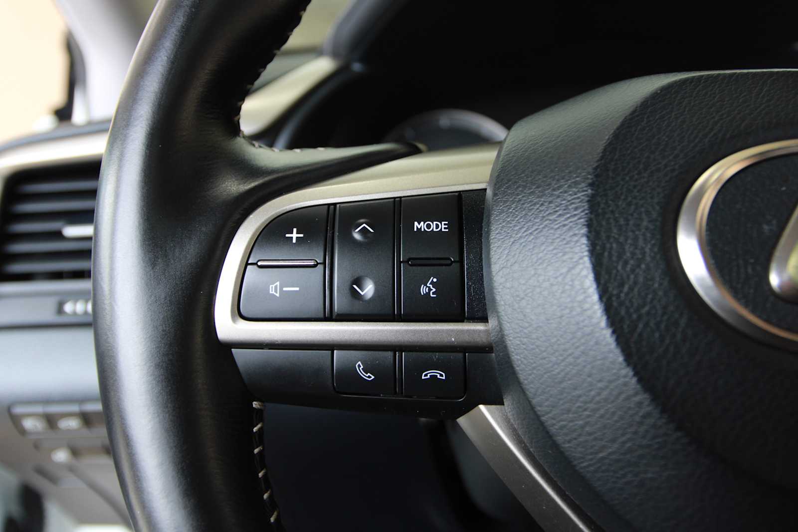 used 2020 Lexus RX 350L car, priced at $34,097