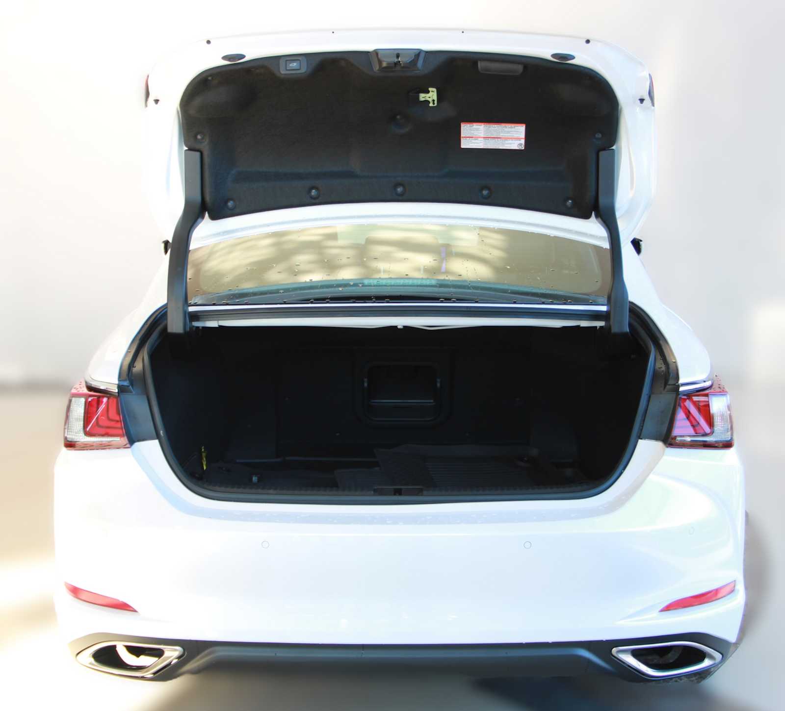 used 2023 Lexus ES 350 car, priced at $35,997