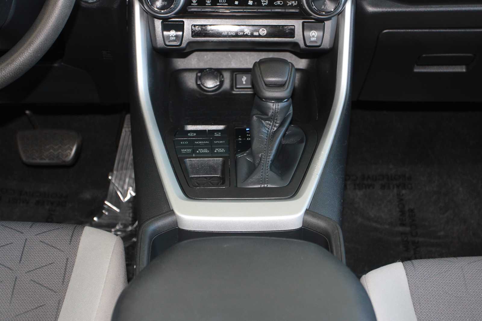 used 2021 Toyota RAV4 car, priced at $27,097