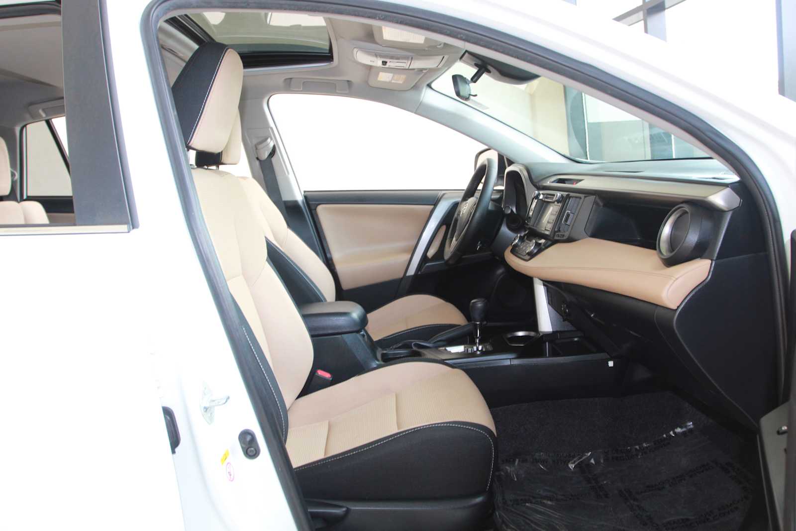 used 2018 Toyota RAV4 car, priced at $17,297