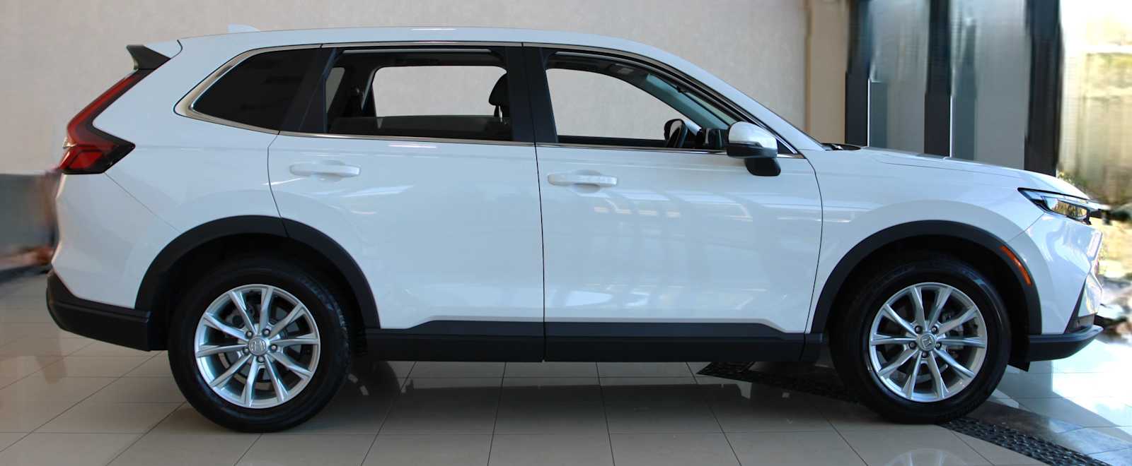 used 2025 Honda CR-V car, priced at $32,797