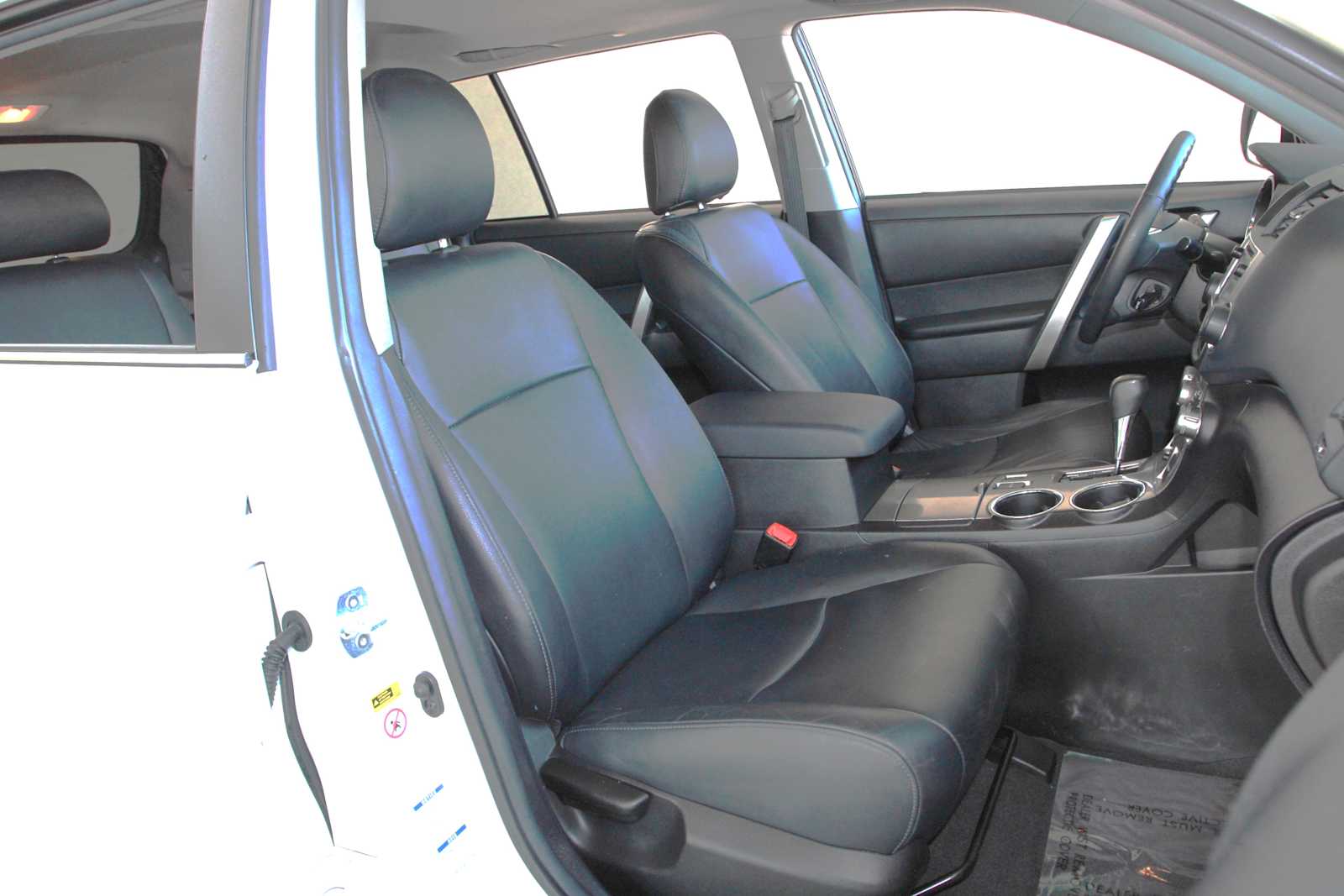 used 2013 Toyota Highlander car, priced at $14,497