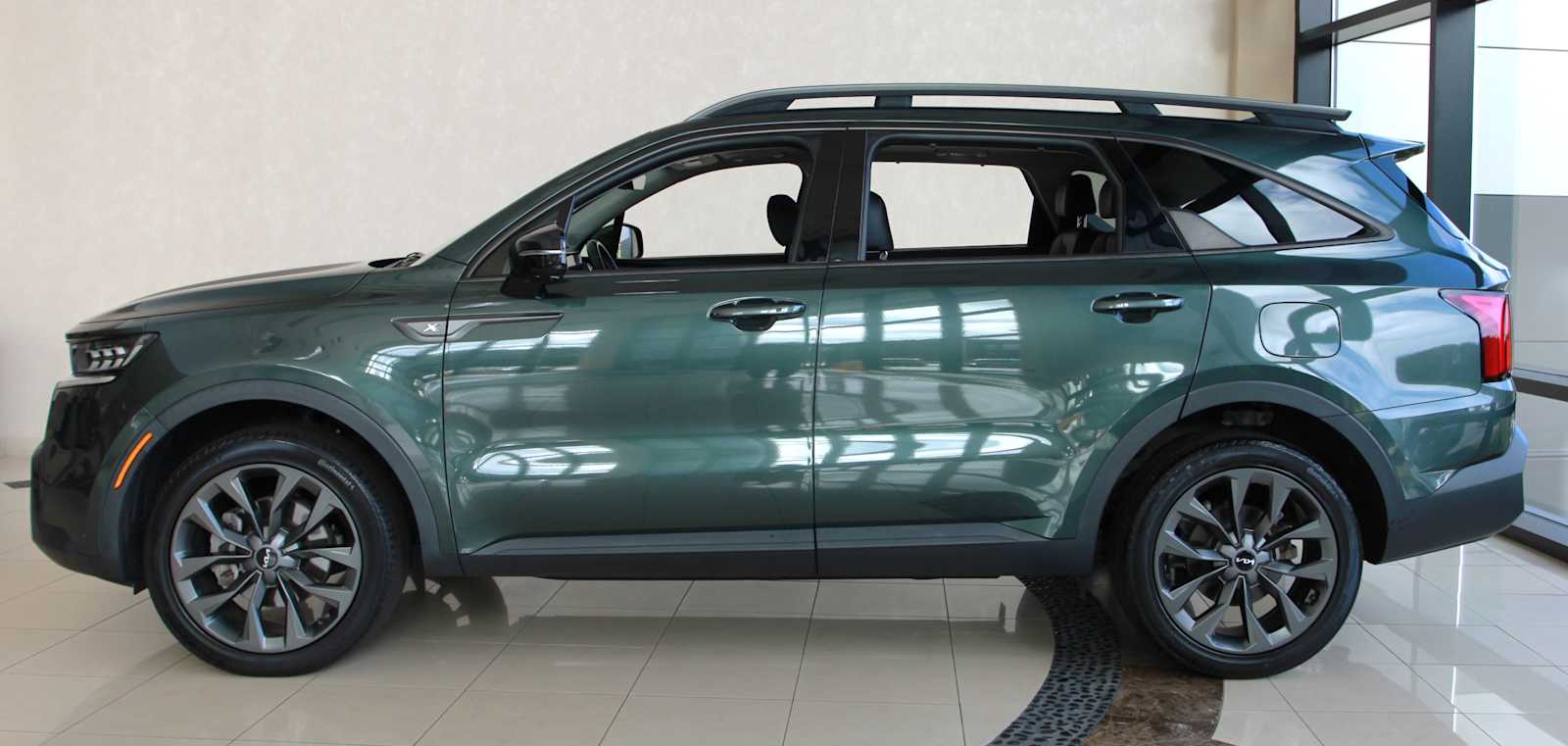 used 2023 Kia Sorento car, priced at $33,497