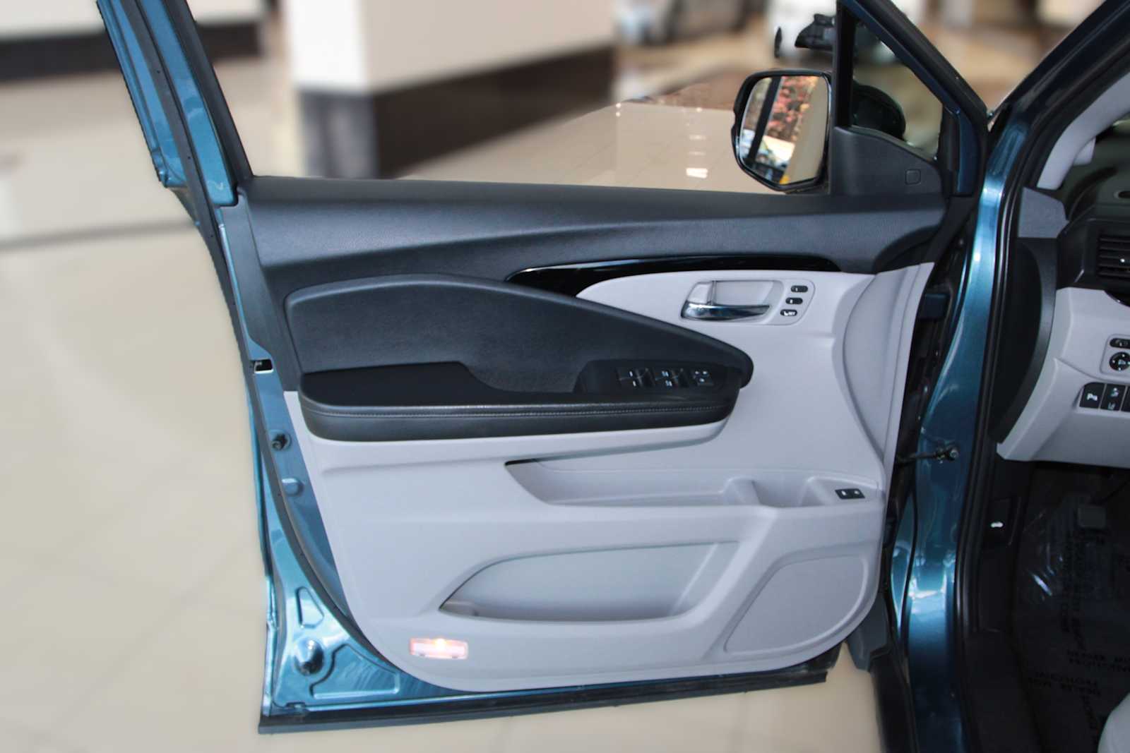 used 2021 Honda Pilot car, priced at $30,297