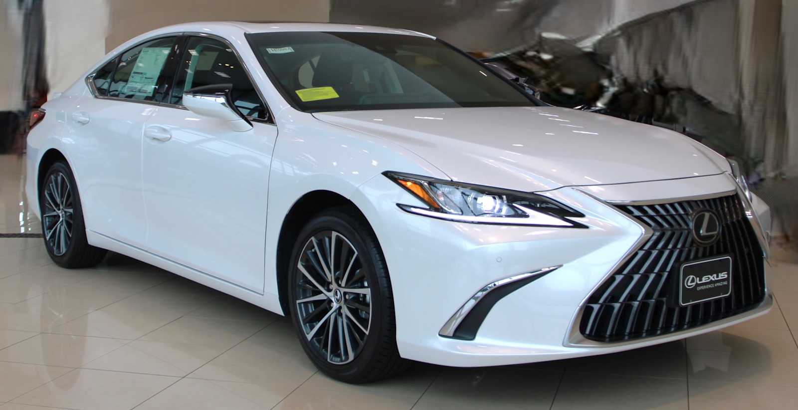 new 2025 Lexus ES 300h car, priced at $50,434