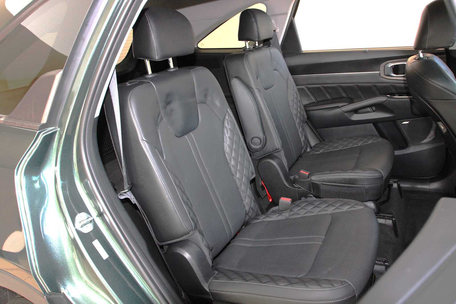 used 2023 Kia Sorento car, priced at $33,497