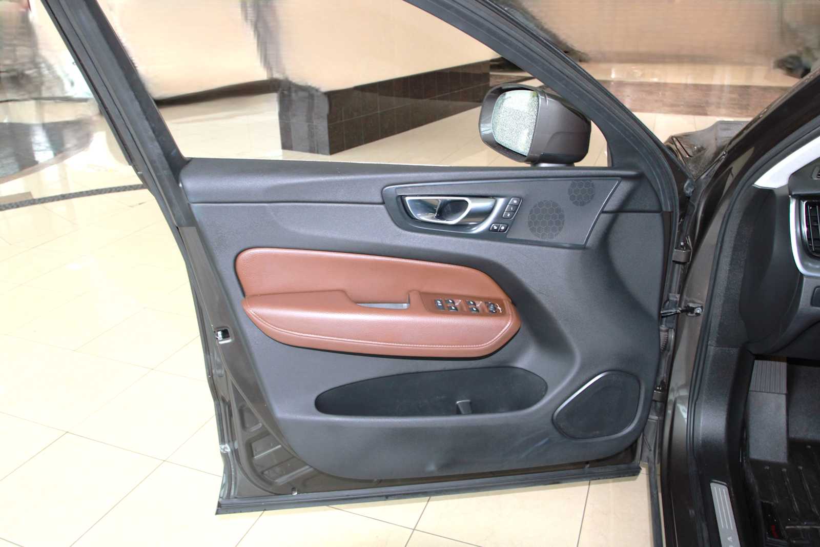 used 2018 Volvo XC60 car, priced at $17,797