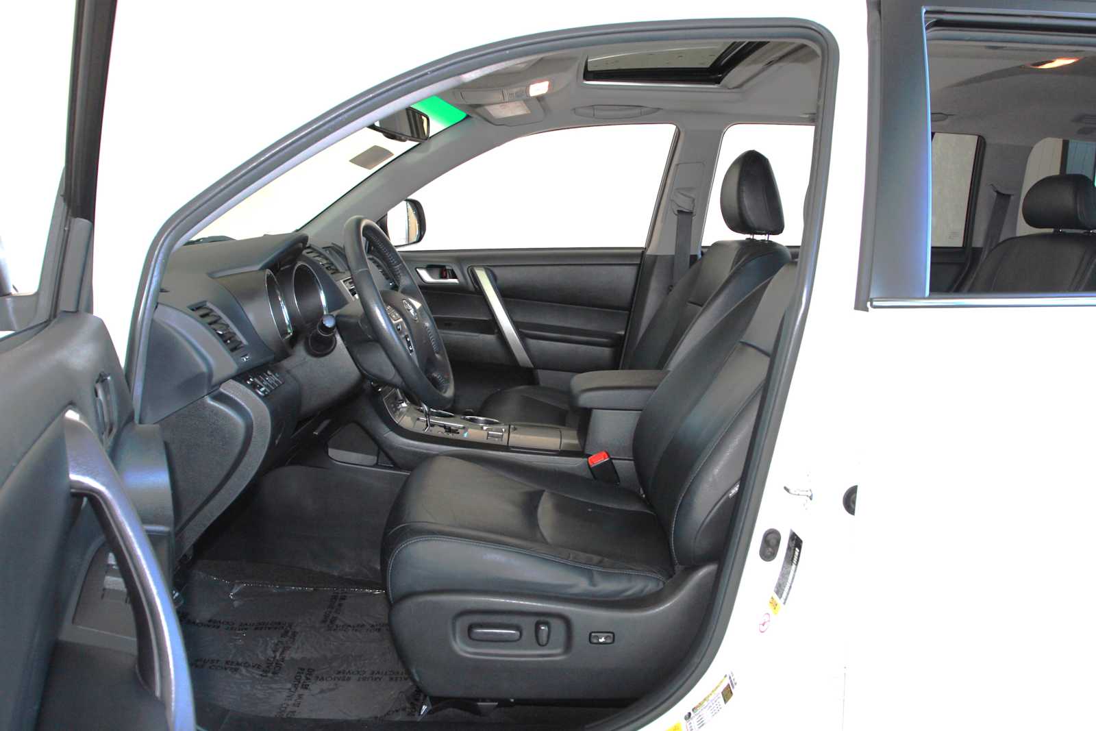 used 2013 Toyota Highlander car, priced at $14,497