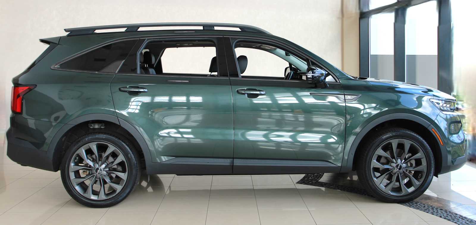 used 2023 Kia Sorento car, priced at $33,497