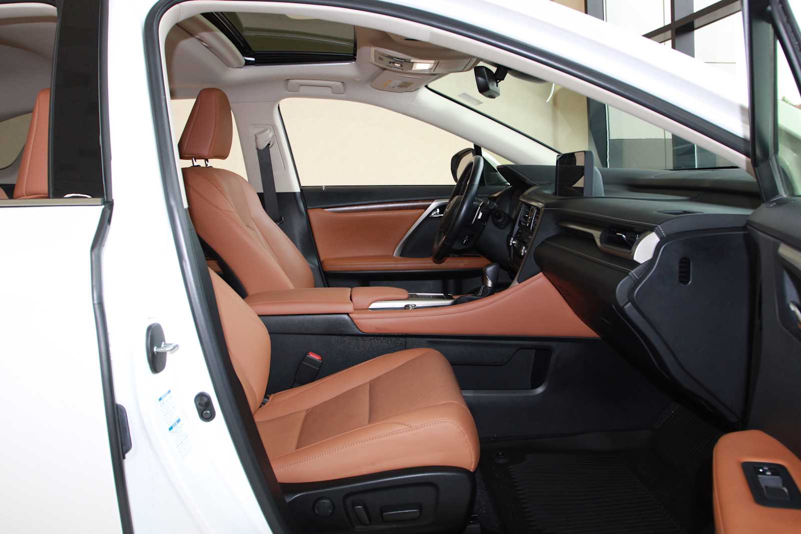 used 2022 Lexus RX 350L car, priced at $44,497