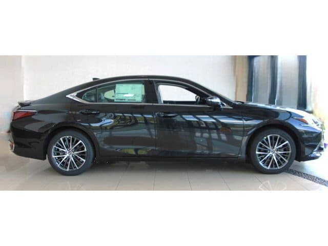 new 2025 Lexus ES 300h car, priced at $49,654