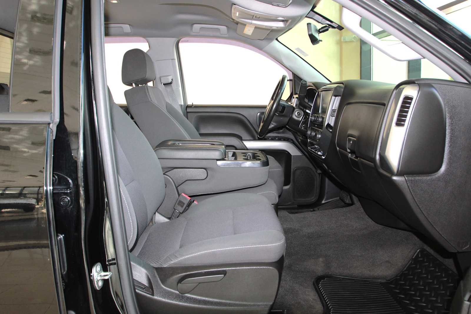 used 2018 Chevrolet Silverado 1500 car, priced at $27,497