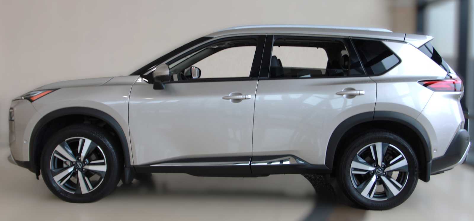 used 2023 Nissan Rogue car, priced at $27,497