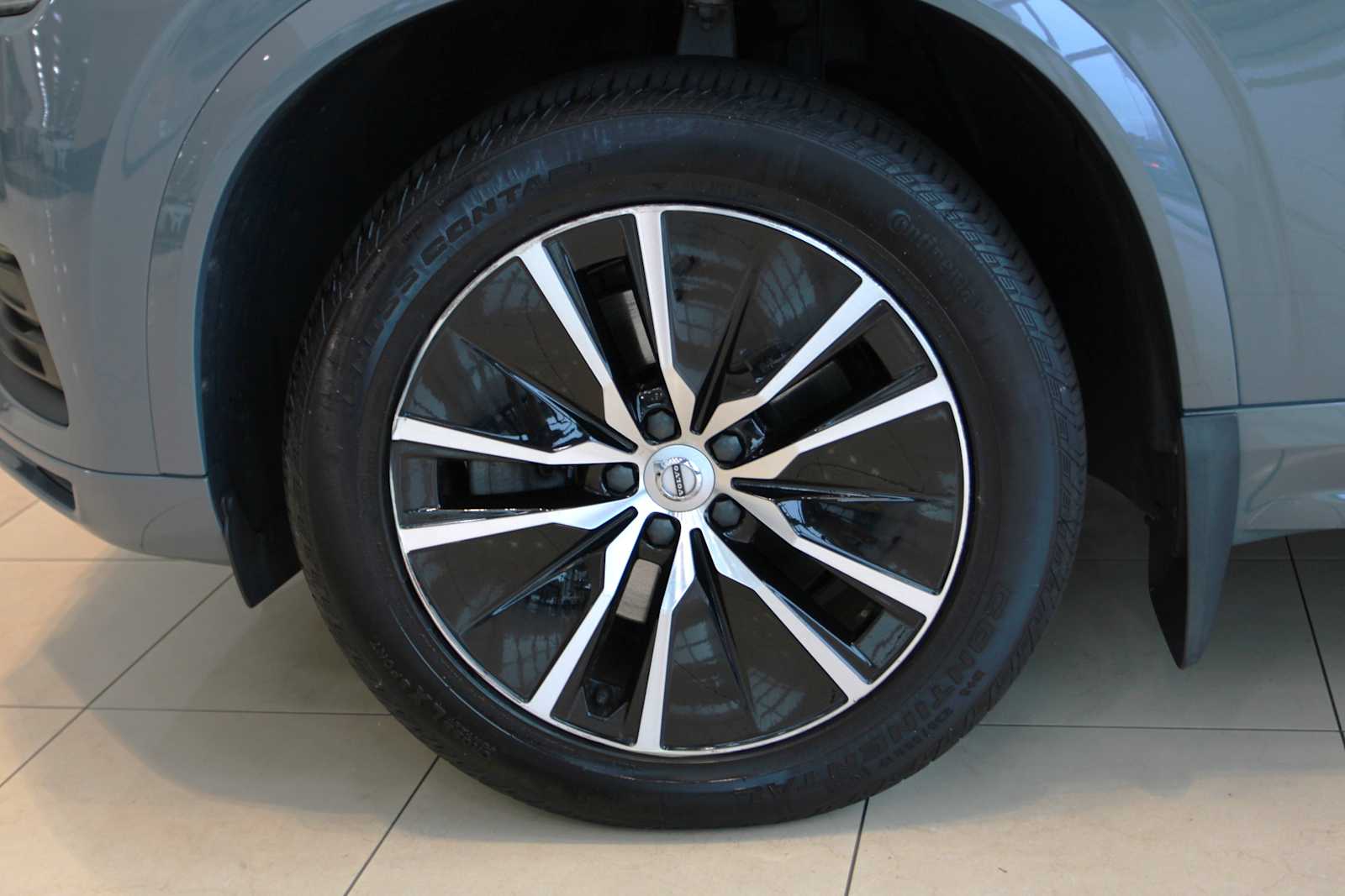 used 2020 Volvo XC90 car, priced at $22,897