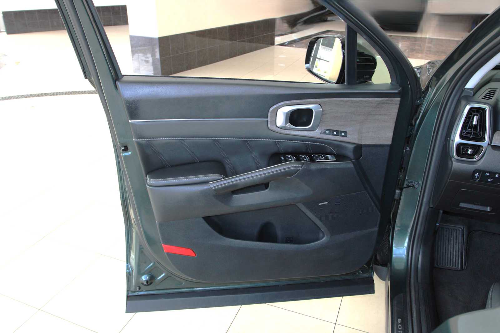 used 2023 Kia Sorento car, priced at $33,497