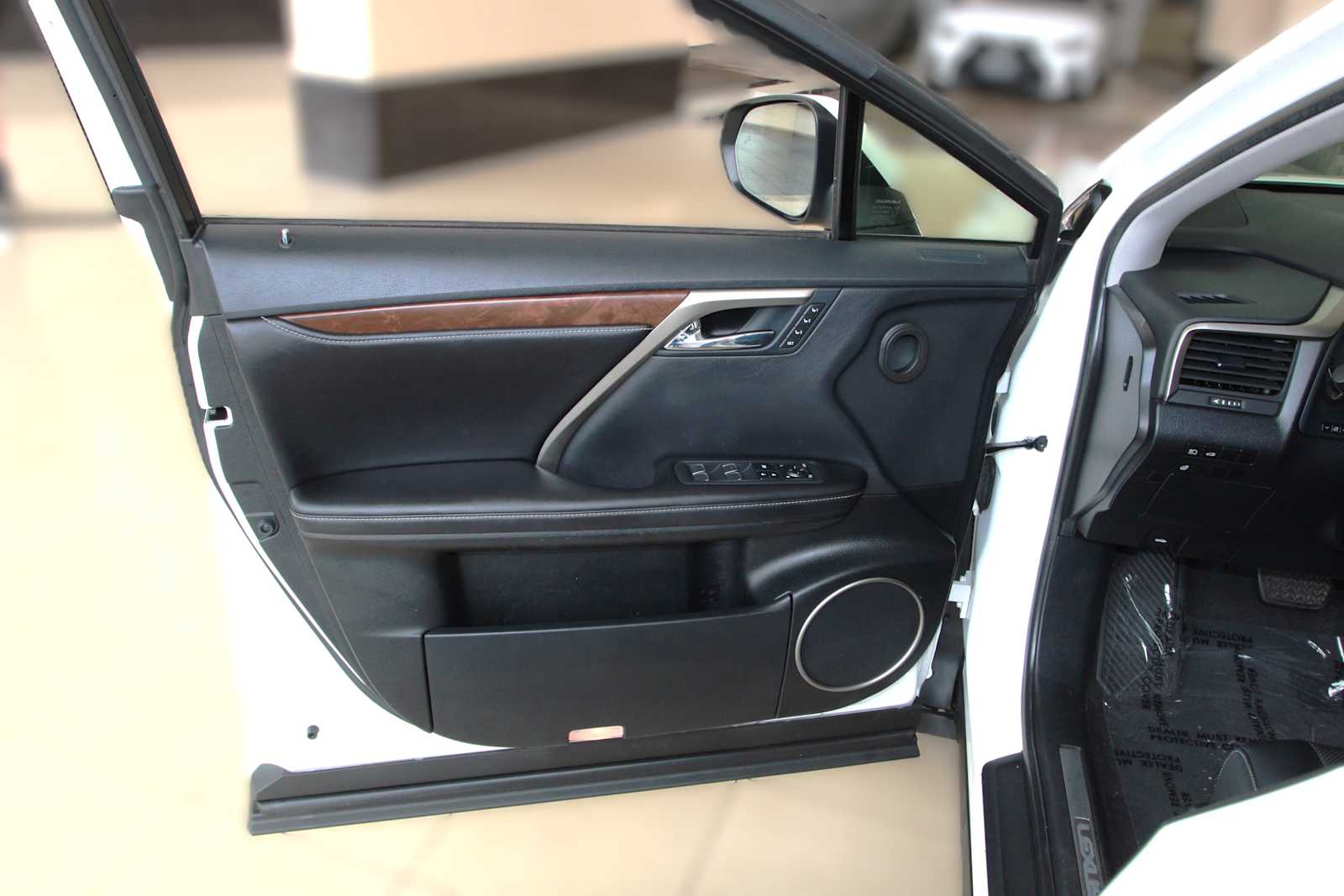 used 2020 Lexus RX 350L car, priced at $34,097