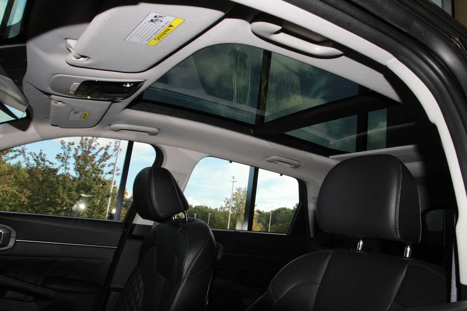 used 2023 Kia Sorento car, priced at $33,497