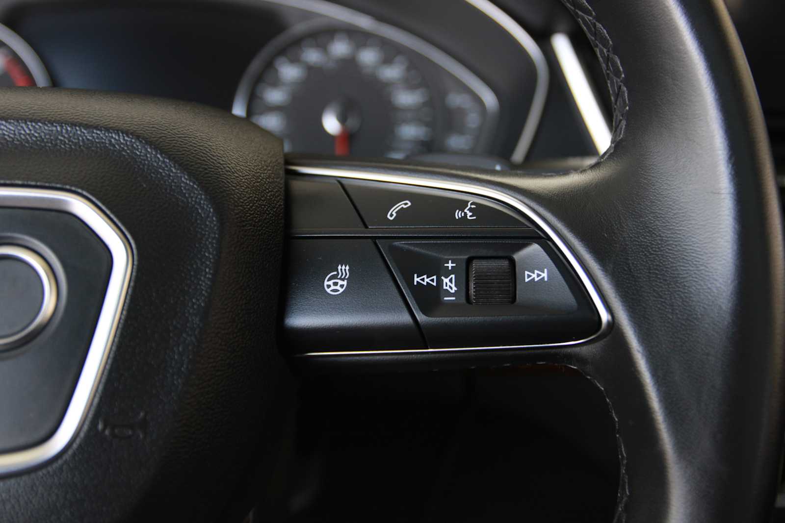 used 2022 Audi Q5 car, priced at $28,497