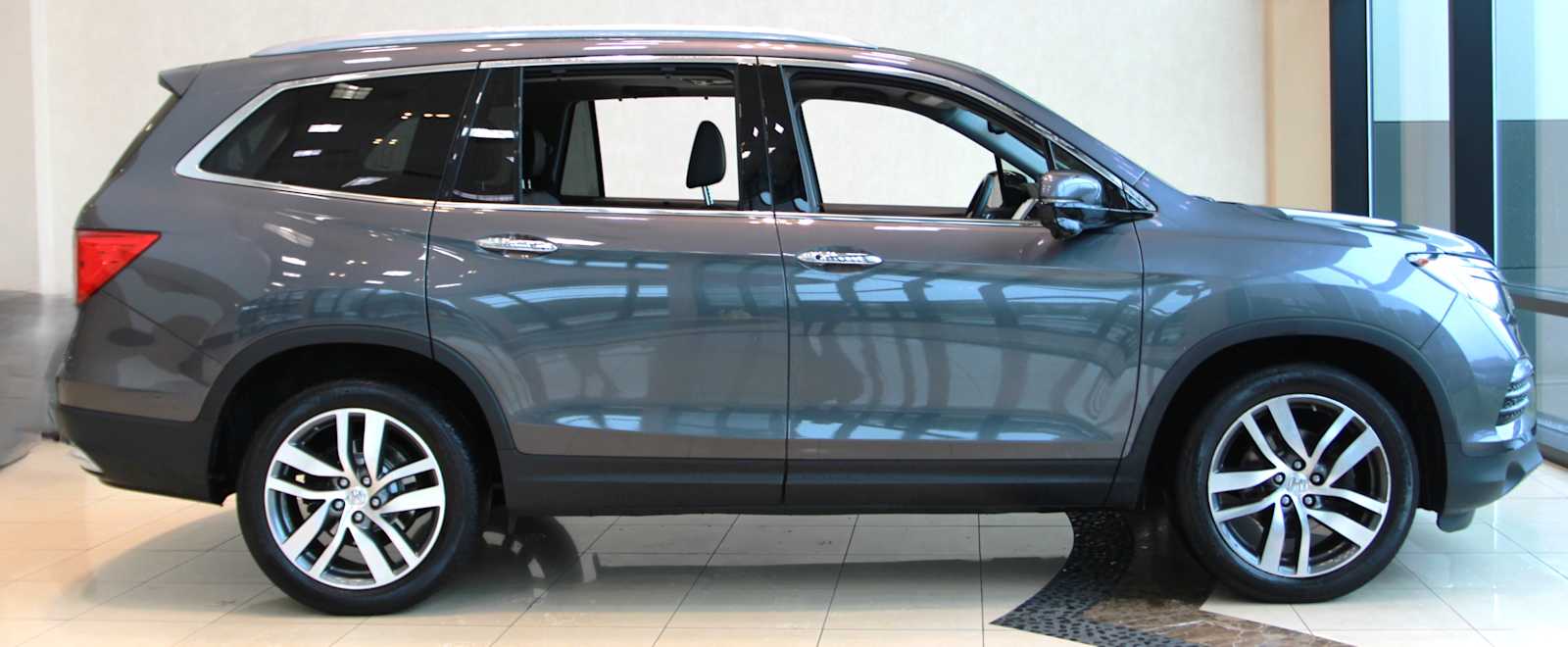 used 2017 Honda Pilot car, priced at $19,497