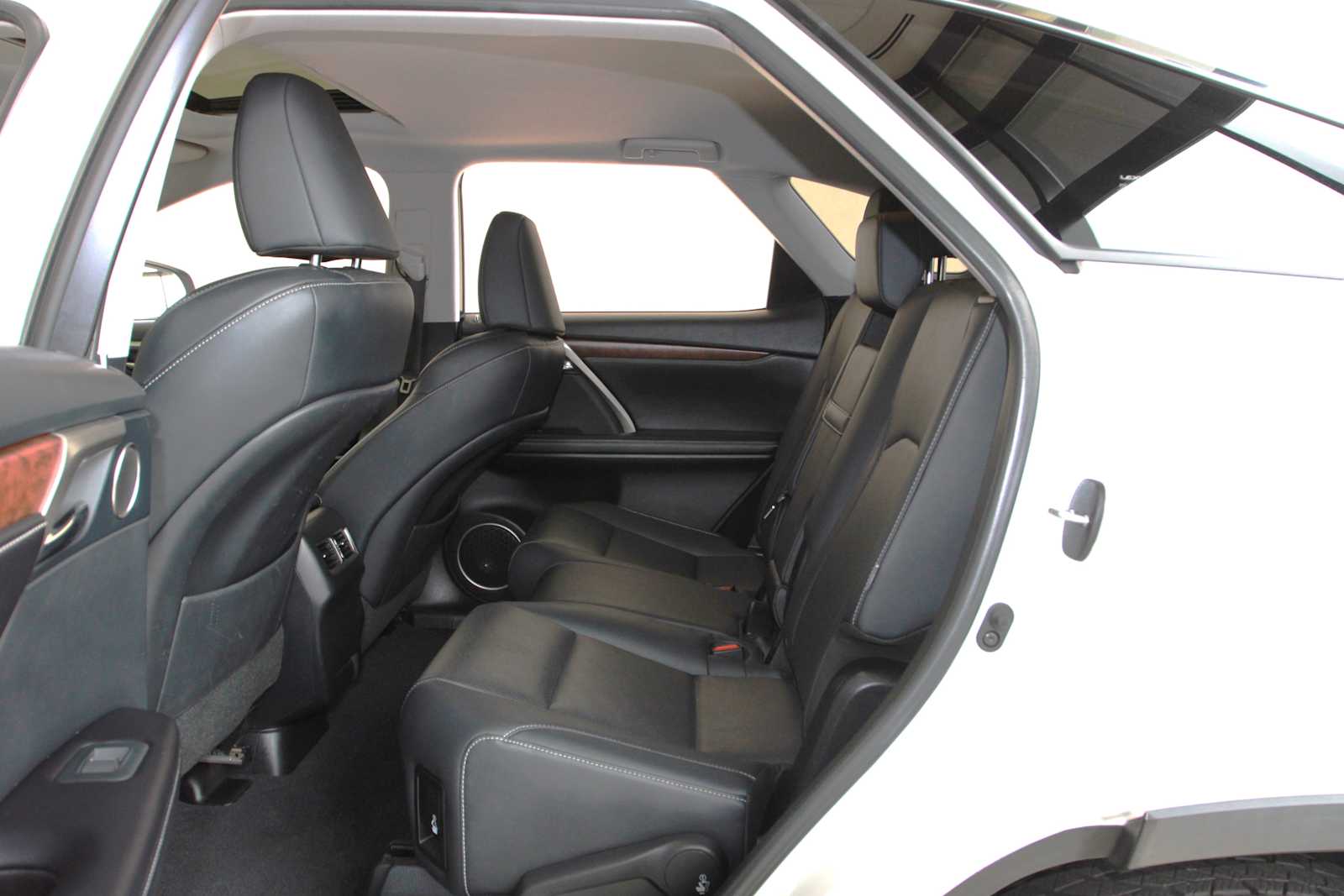 used 2020 Lexus RX 350L car, priced at $34,097