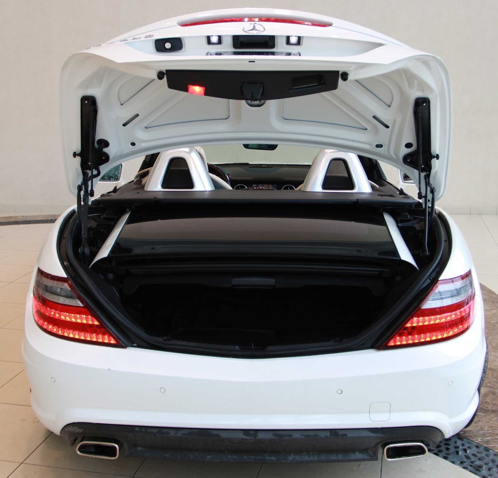 used 2014 Mercedes-Benz SLK 250 car, priced at $17,497