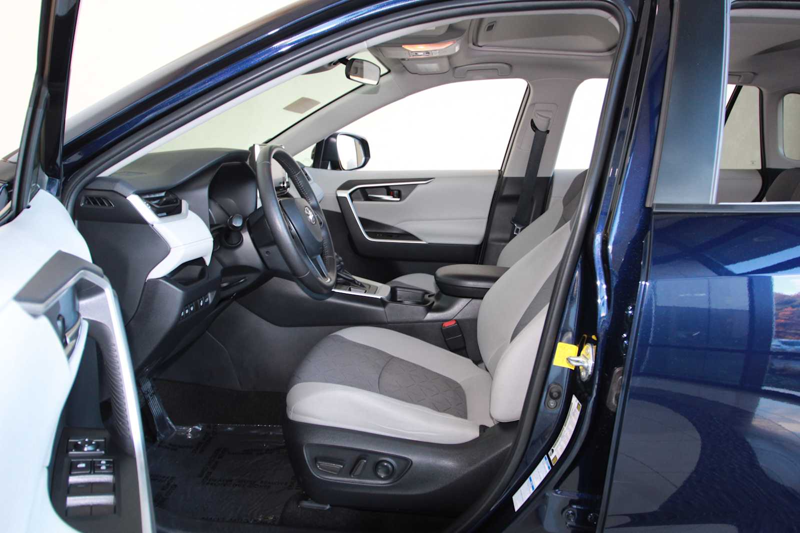 used 2021 Toyota RAV4 car, priced at $25,497