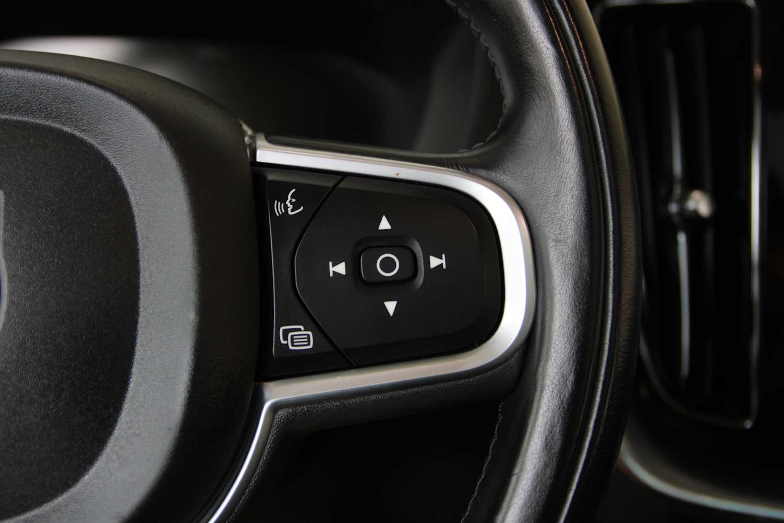 used 2018 Volvo XC60 car, priced at $17,797