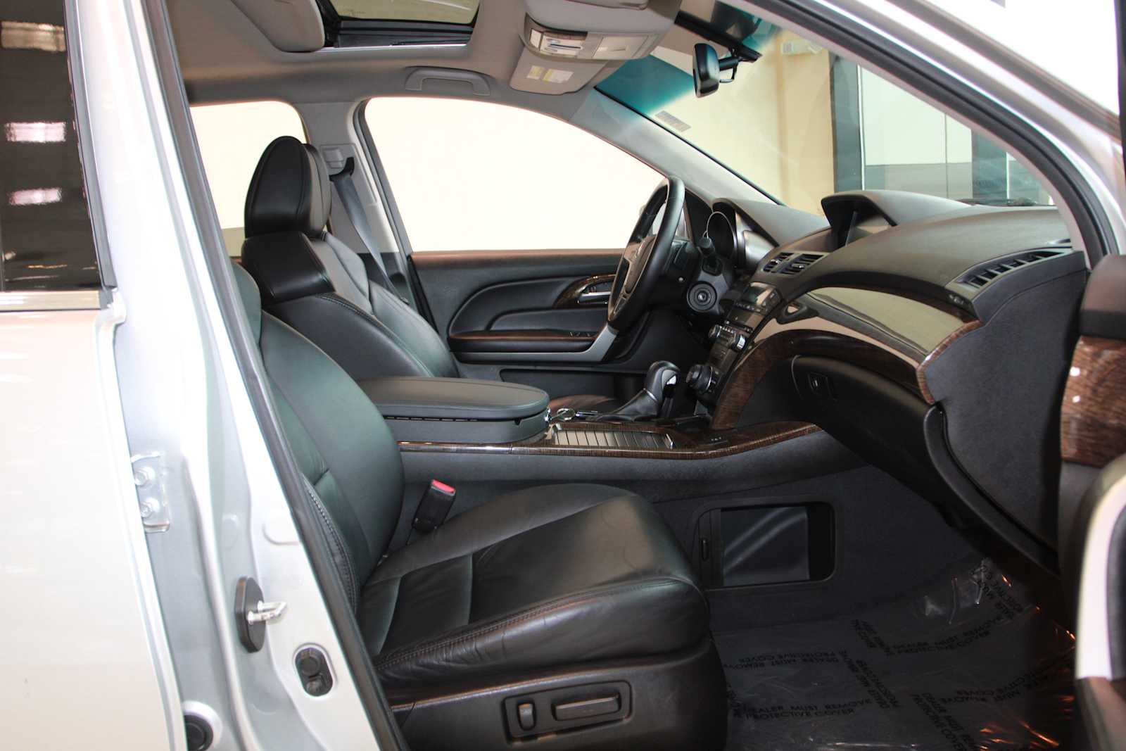 used 2013 Acura MDX car, priced at $11,297