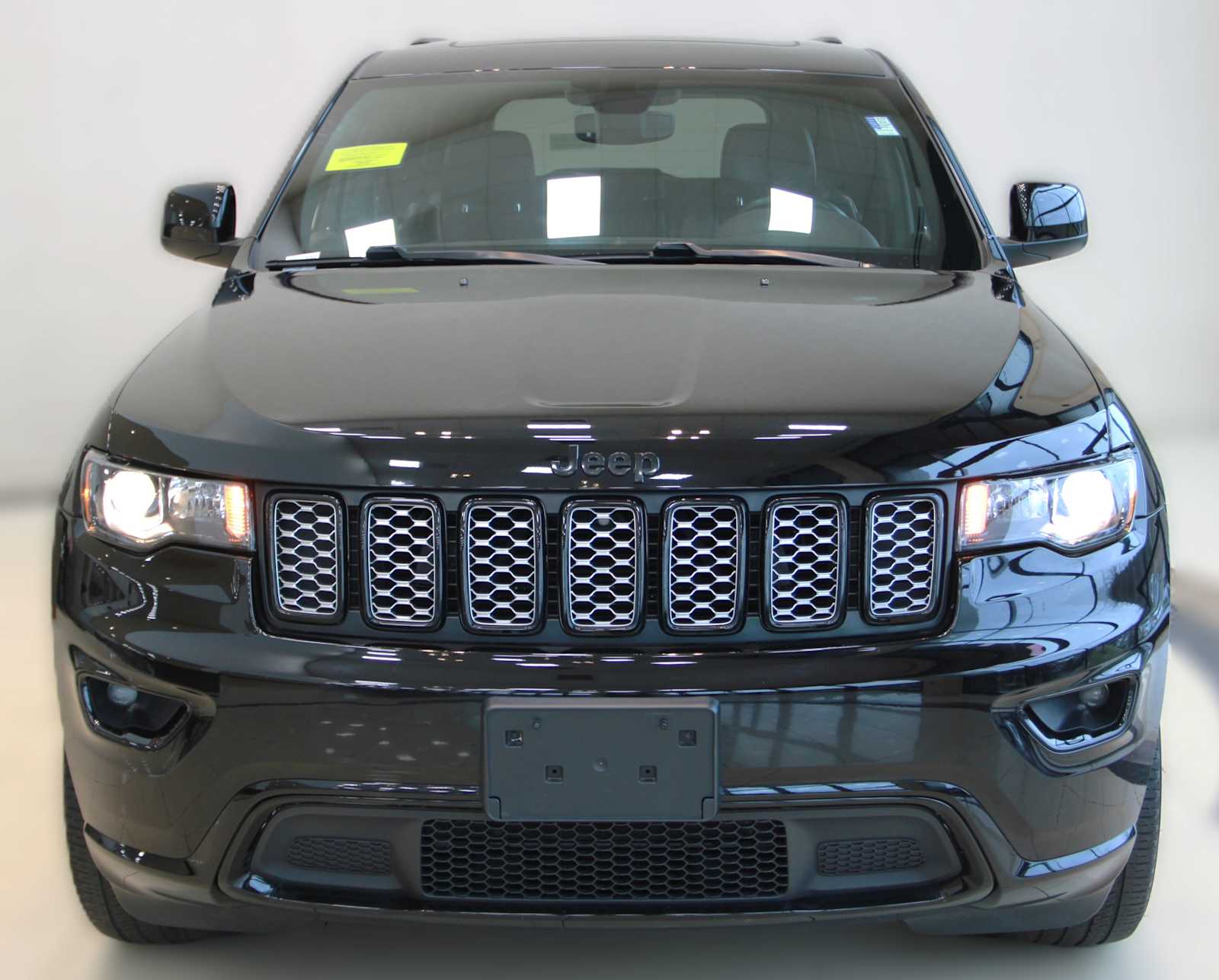 used 2020 Jeep Grand Cherokee car, priced at $26,497