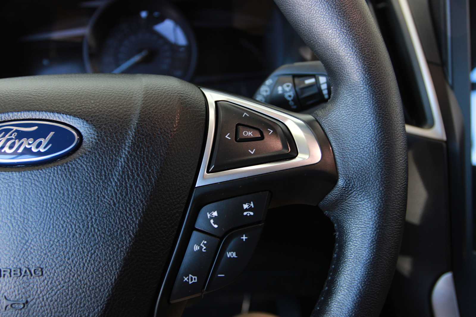 used 2022 Ford Edge car, priced at $24,497