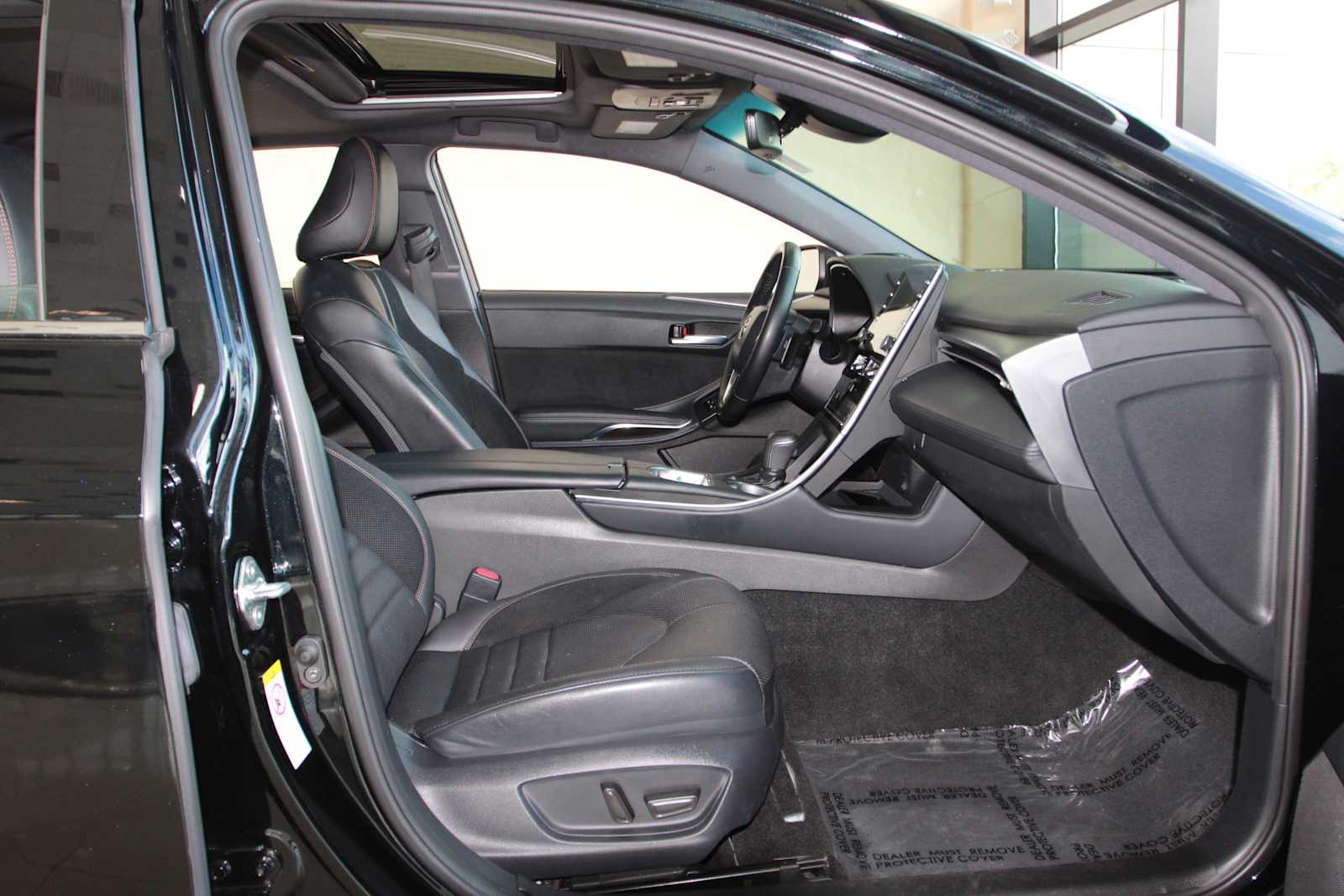 used 2019 Toyota Avalon Hybrid car, priced at $24,297