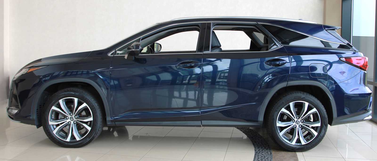 used 2022 Lexus RX 350L car, priced at $33,497