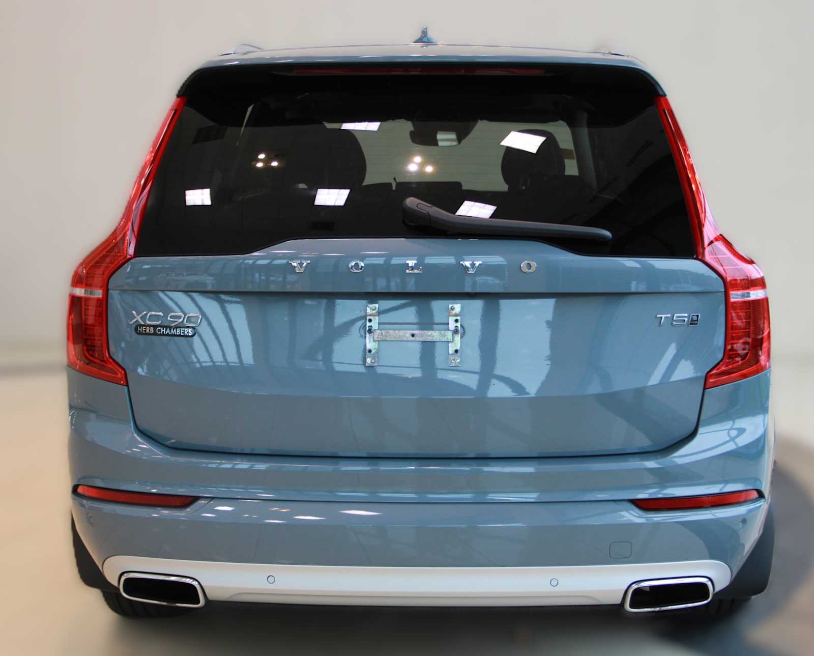 used 2020 Volvo XC90 car, priced at $22,897