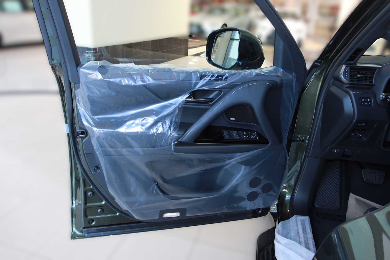 new 2025 Lexus LX 700h car, priced at $122,377