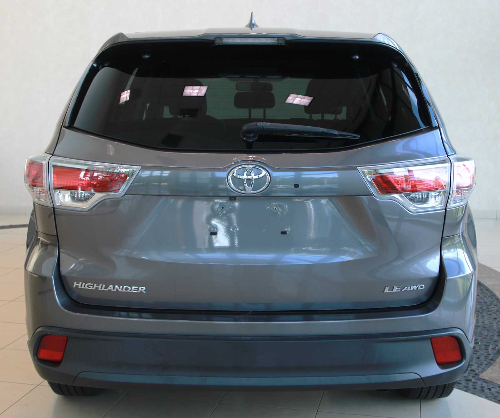 used 2016 Toyota Highlander car, priced at $21,998