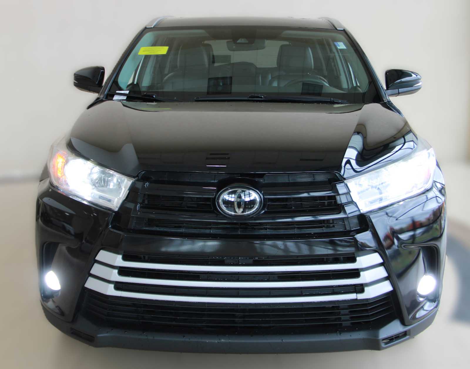 used 2019 Toyota Highlander car, priced at $20,897