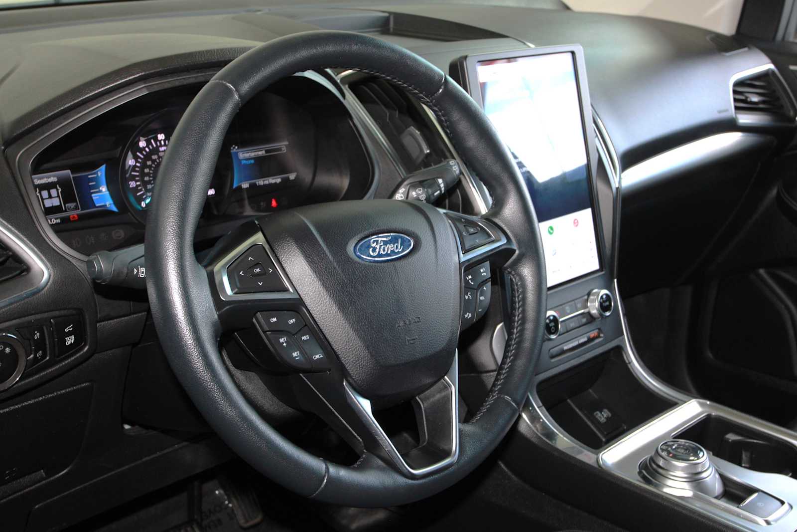 used 2024 Ford Edge car, priced at $23,897