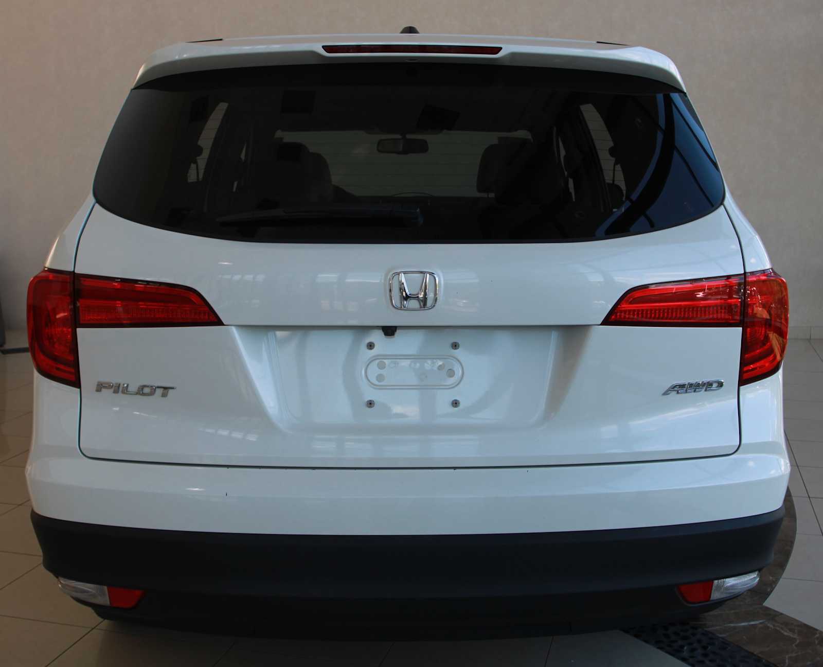 used 2016 Honda Pilot car, priced at $19,497
