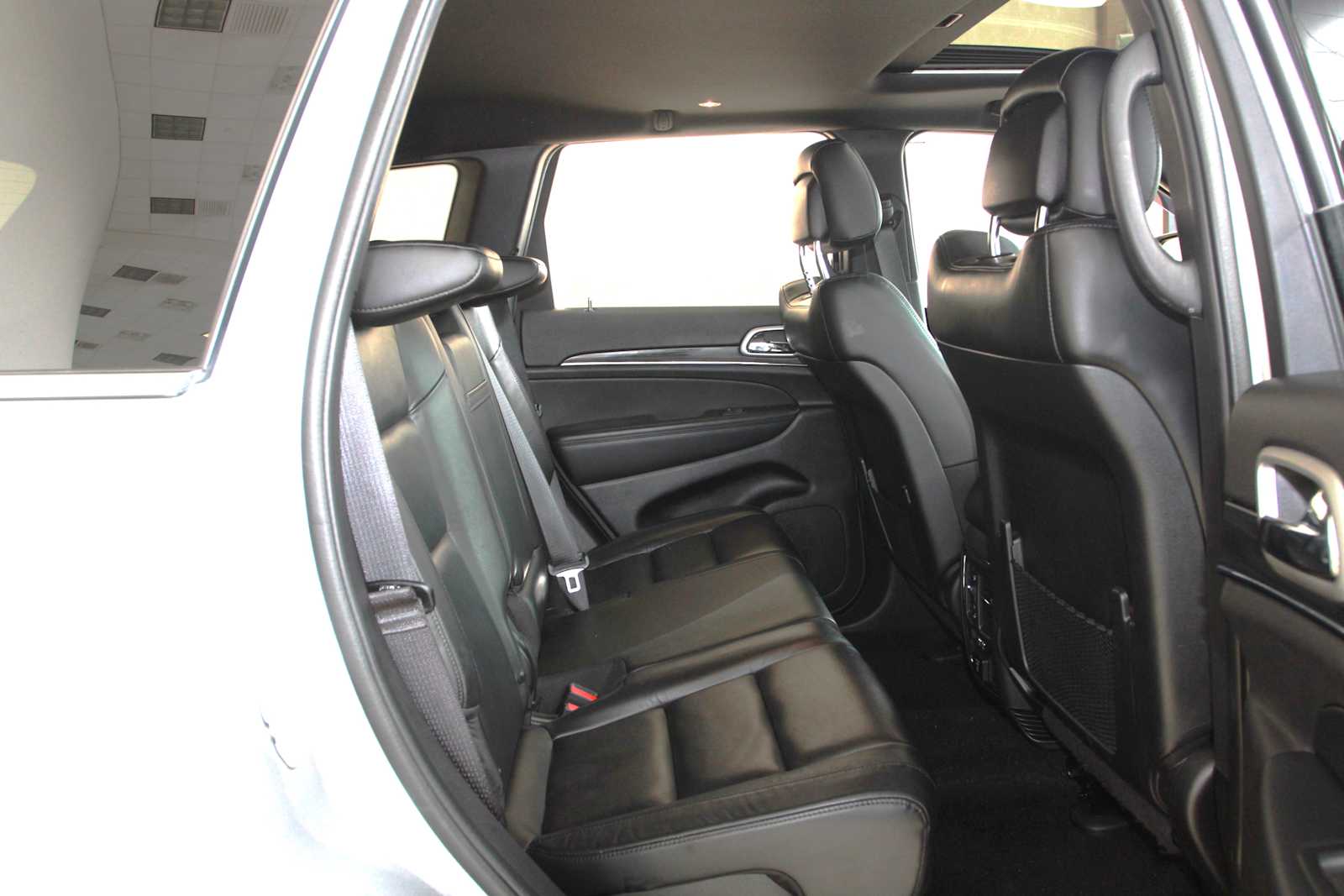 used 2021 Jeep Grand Cherokee car, priced at $26,898