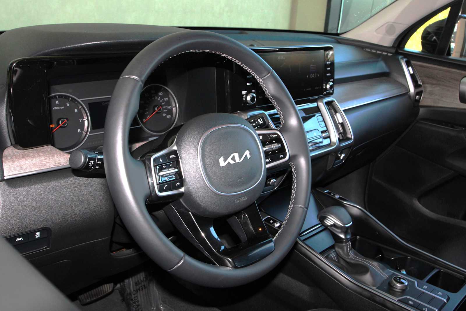 used 2022 Kia Sorento car, priced at $27,997